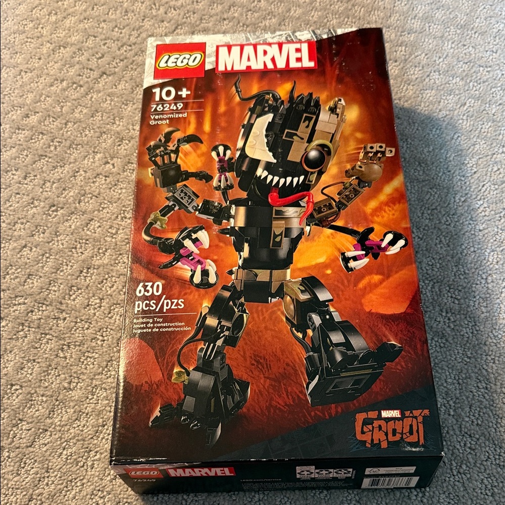 NWOT LEGO Marvel Venomized Groot Set